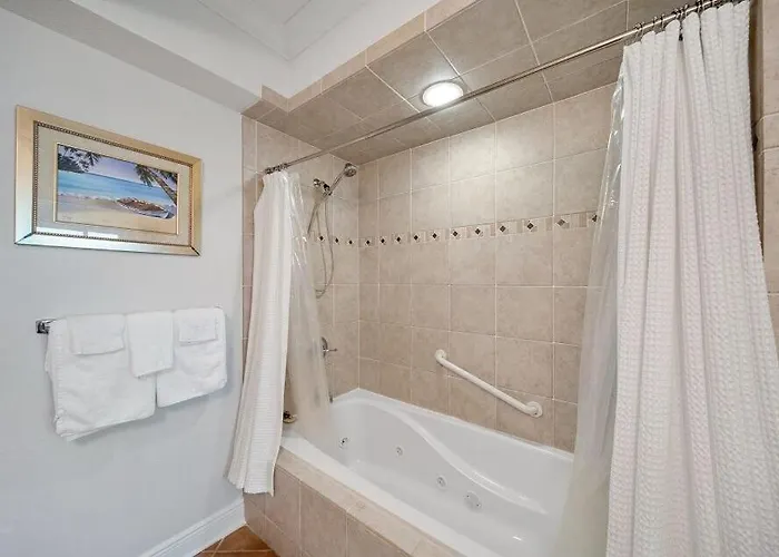 Crystal Shores West 401 Gulf Front 3br 3ba Apartment *